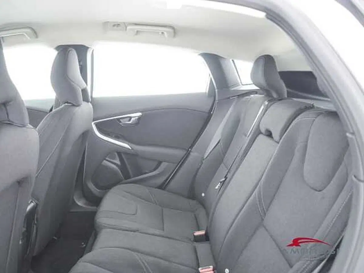 Volvo V40 usata a Perugia (10)
