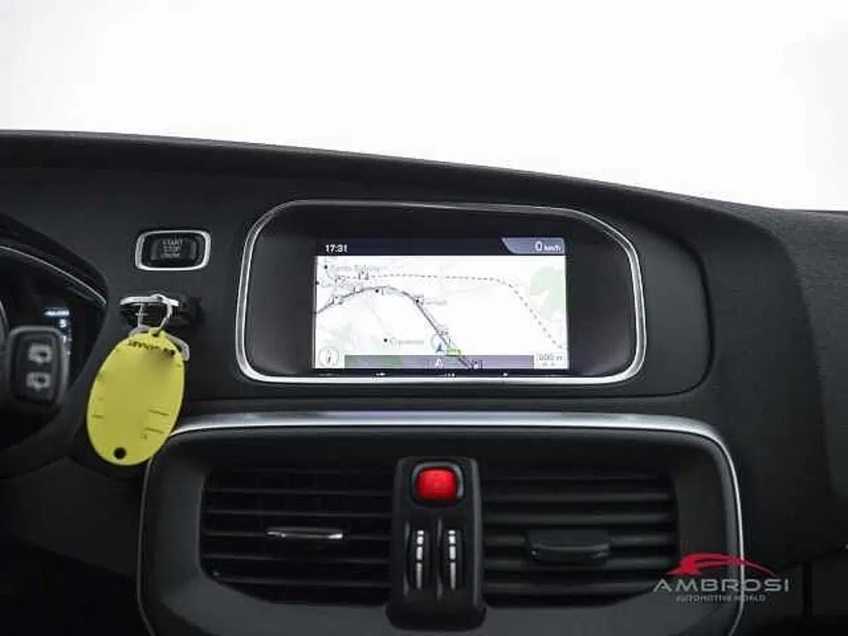 Volvo V40 usata a Perugia (17)
