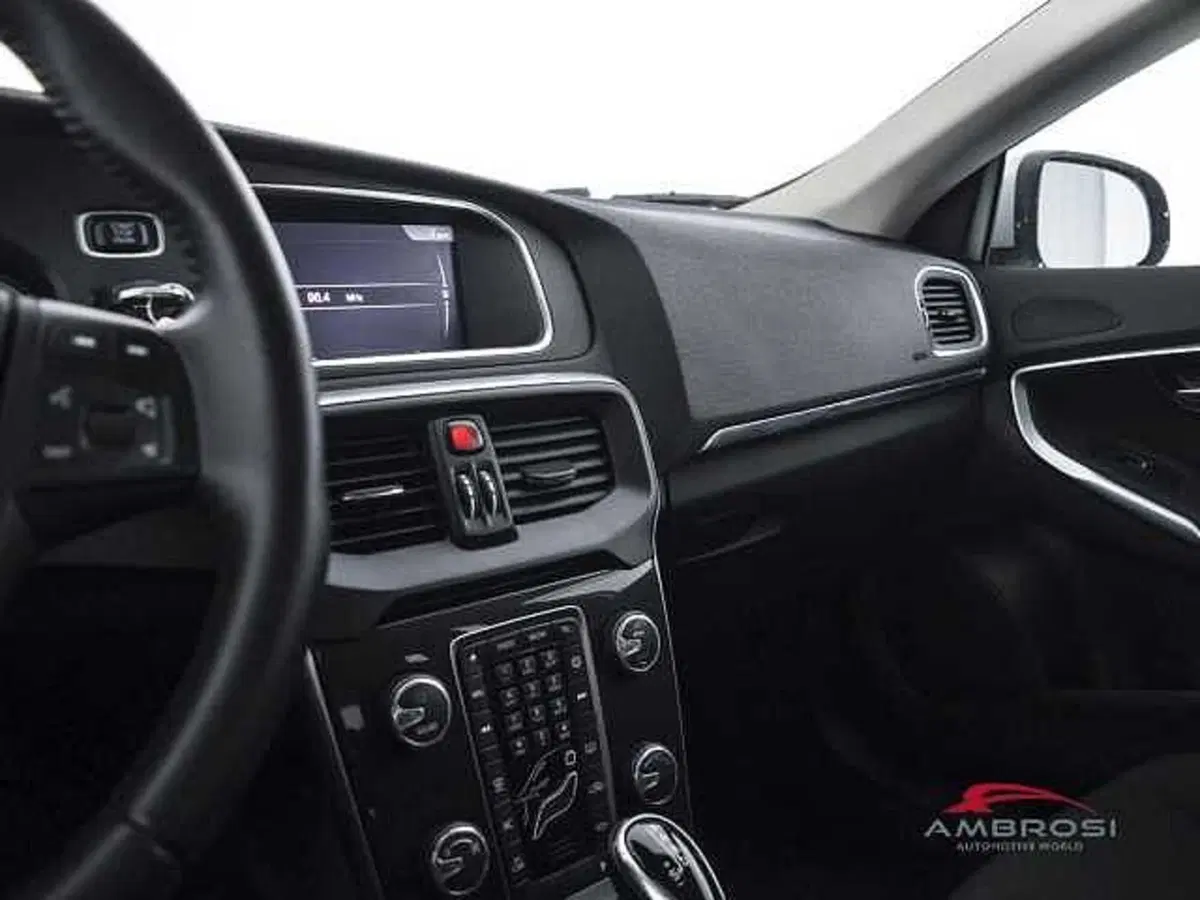 Volvo V40 usata a Perugia (20)