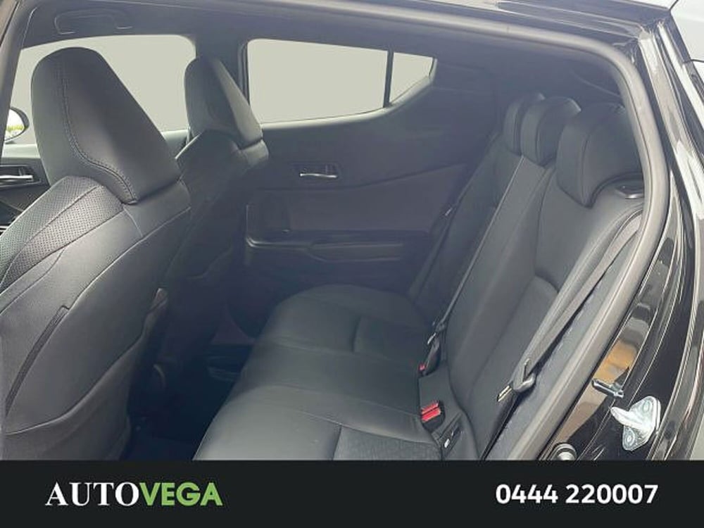 Toyota Toyota C-HR usata a Vicenza (8)