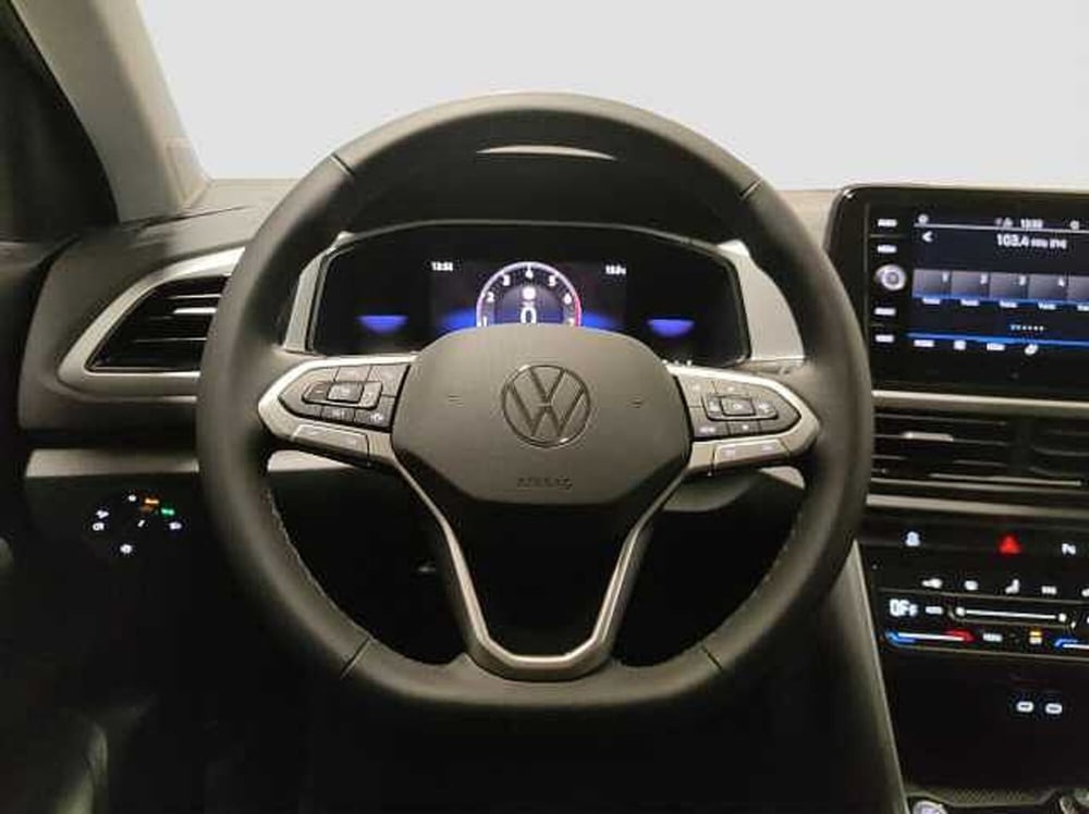 Volkswagen T-Roc nuova a Como (6)