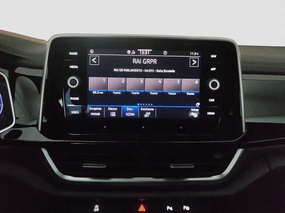 Volkswagen T-Roc nuova a Como (9)