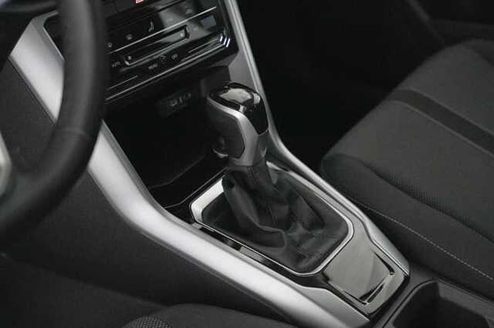 Volkswagen T-Roc usata a Como (14)