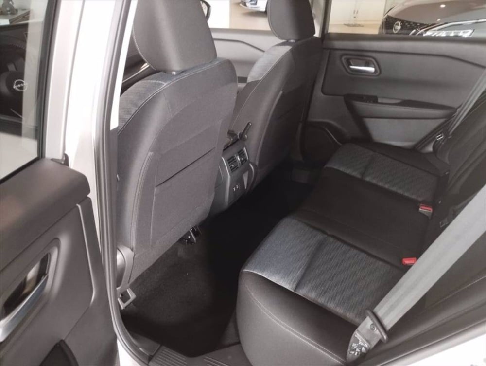 Nissan X-Trail nuova a Milano (3)