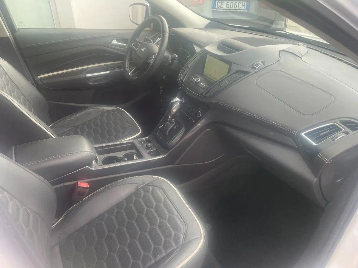 Ford Kuga usata a Lecce (15)