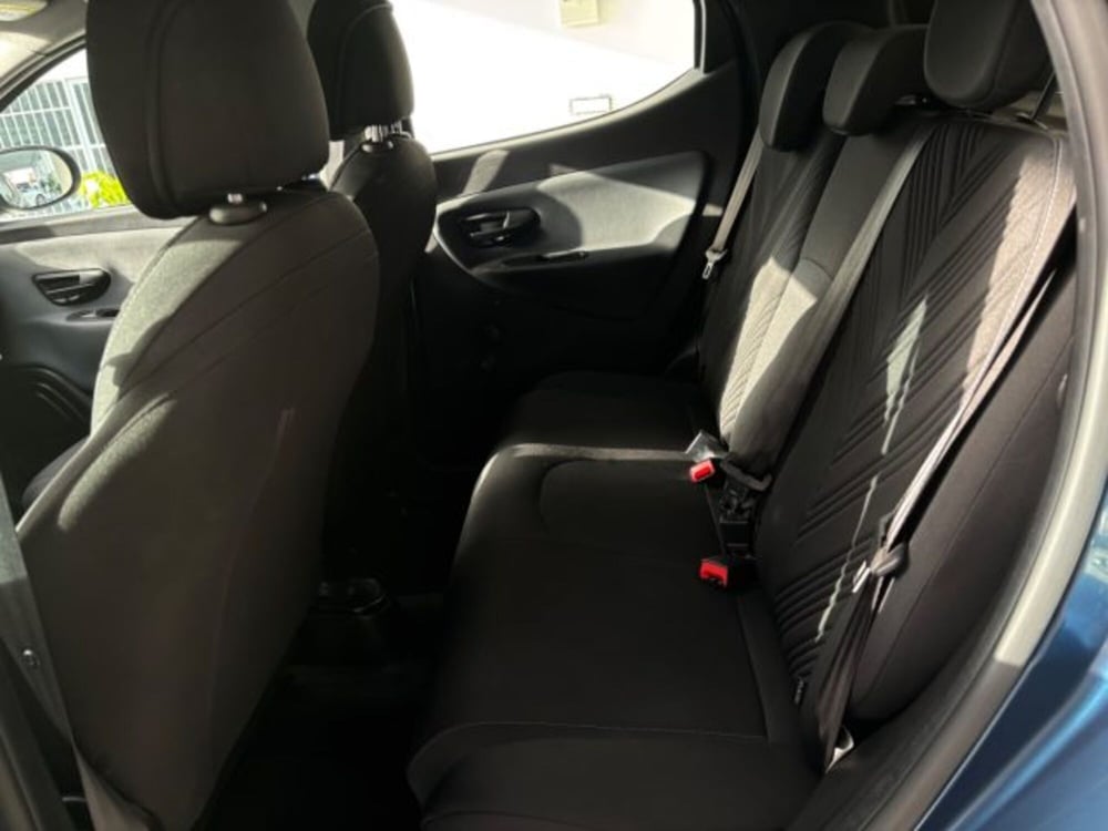 Lancia Ypsilon usata a Napoli (11)