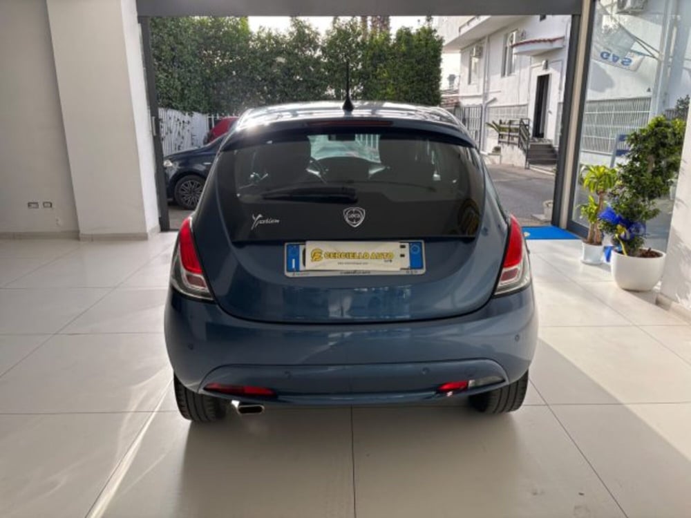 Lancia Ypsilon usata a Napoli (8)