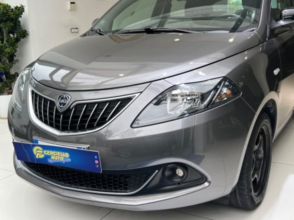 Lancia Ypsilon usata a Napoli (3)