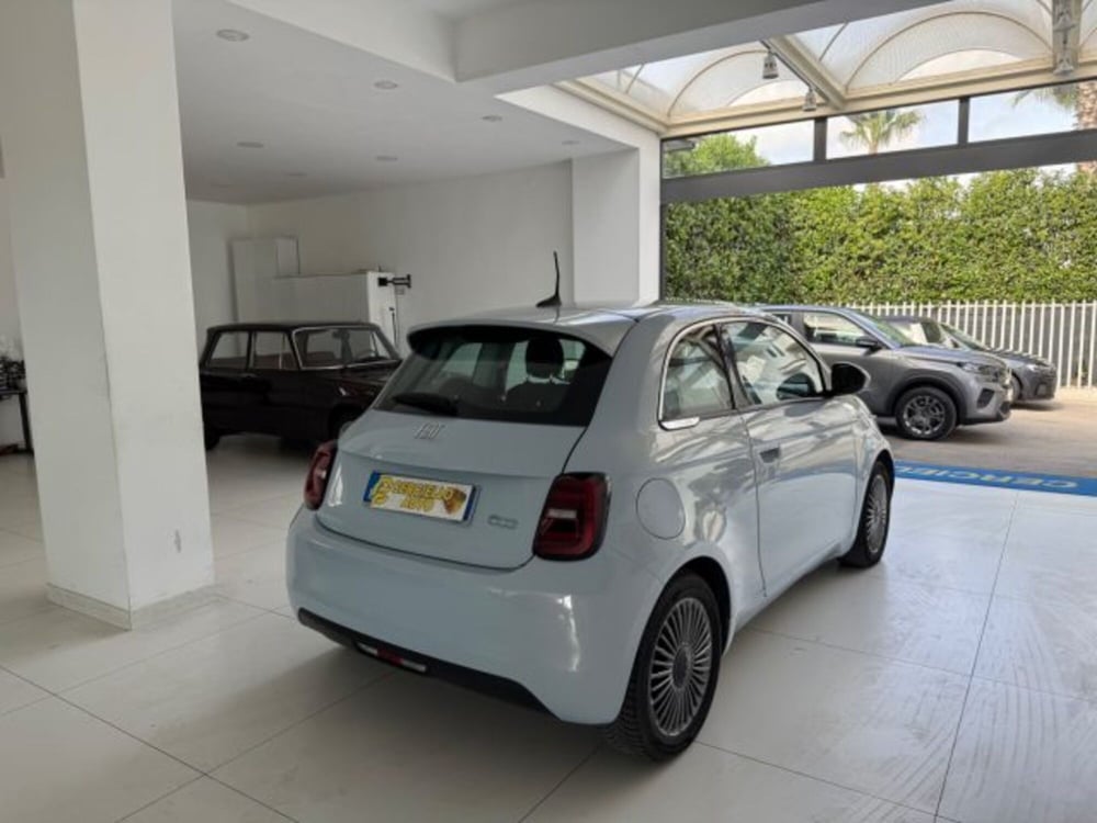 Fiat 500e usata a Napoli (6)