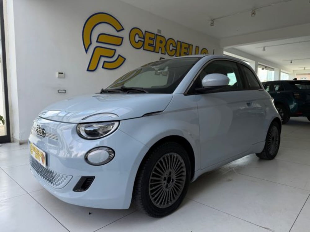 Fiat 500e usata a Napoli (8)