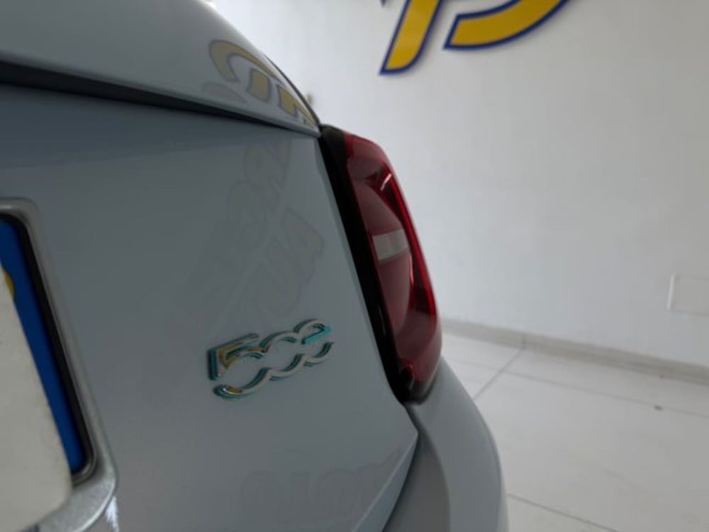 Fiat 500e usata a Napoli (9)