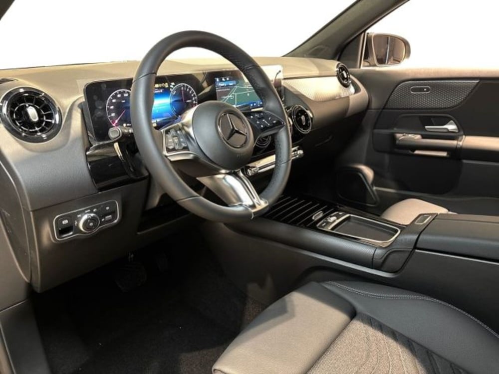 Mercedes-Benz GLA SUV nuova a Bologna (11)