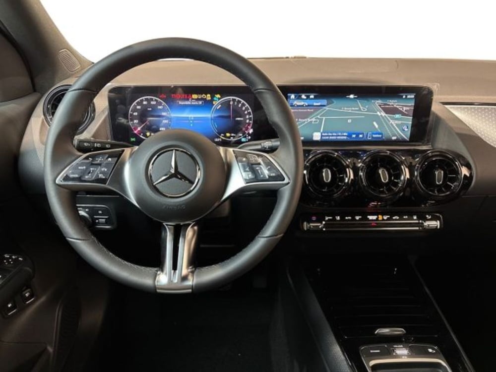 Mercedes-Benz GLA SUV nuova a Bologna (14)