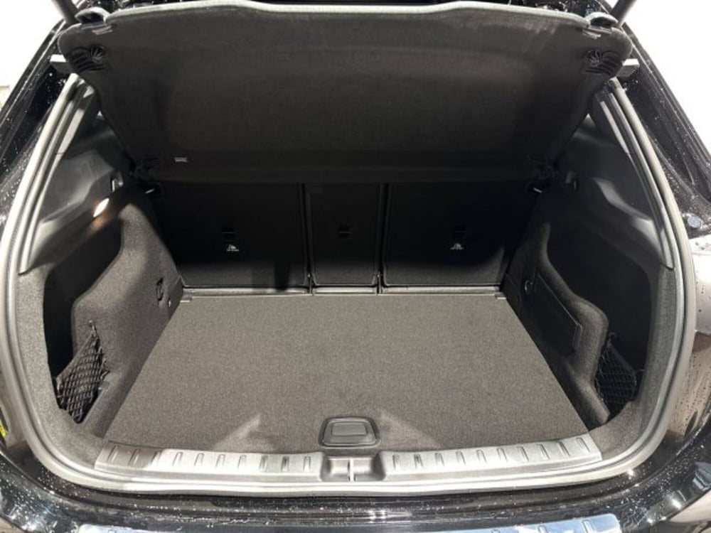 Mercedes-Benz GLA SUV nuova a Bologna (7)