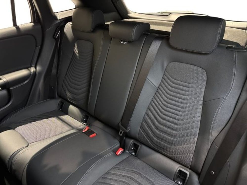 Mercedes-Benz GLA SUV nuova a Bologna (9)