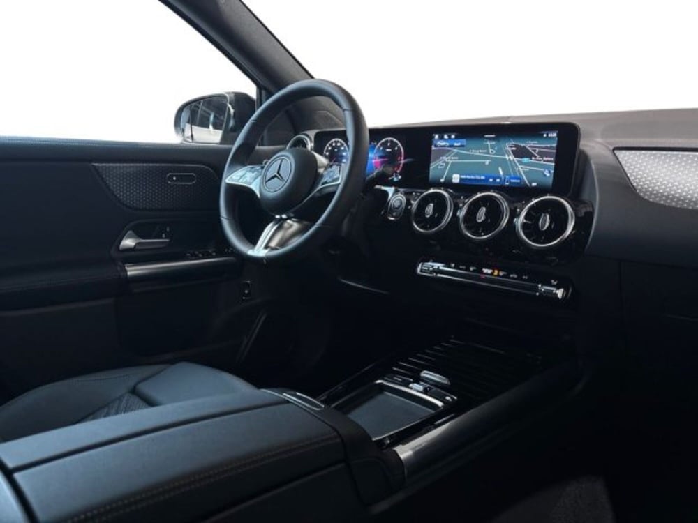 Mercedes-Benz GLA SUV nuova a Bologna (15)