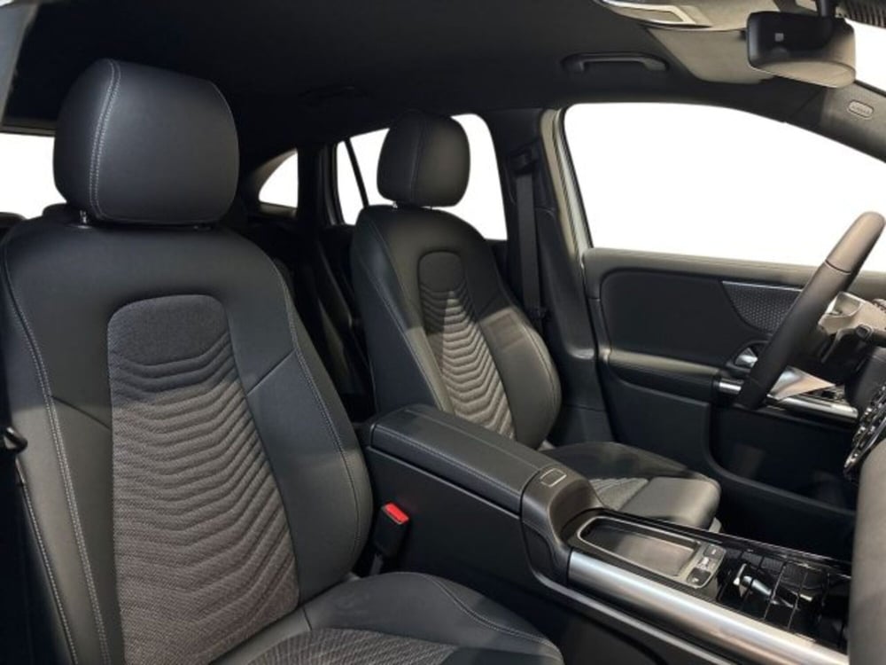Mercedes-Benz GLA SUV nuova a Bologna (16)