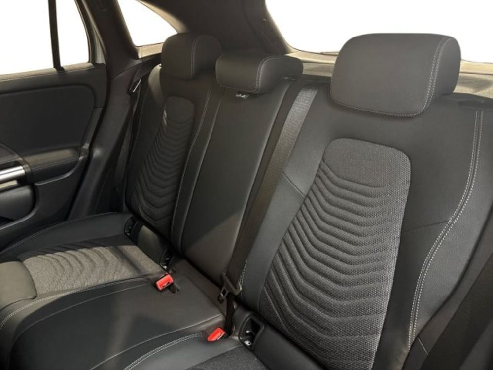 Mercedes-Benz GLA SUV nuova a Bologna (9)