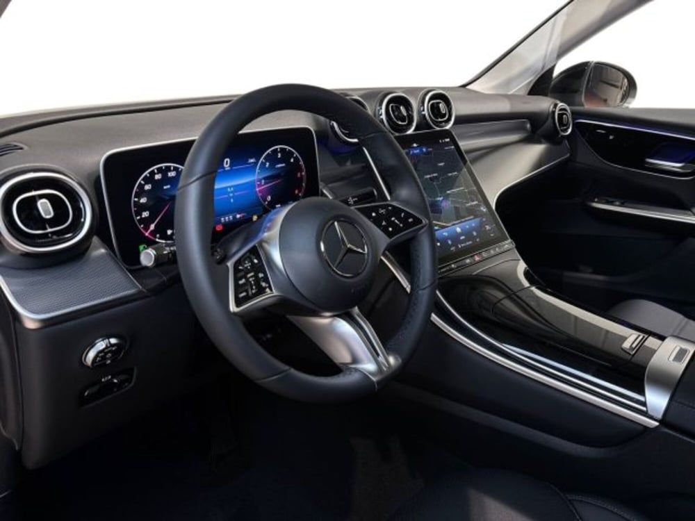 Mercedes-Benz GLC nuova a Bologna (11)