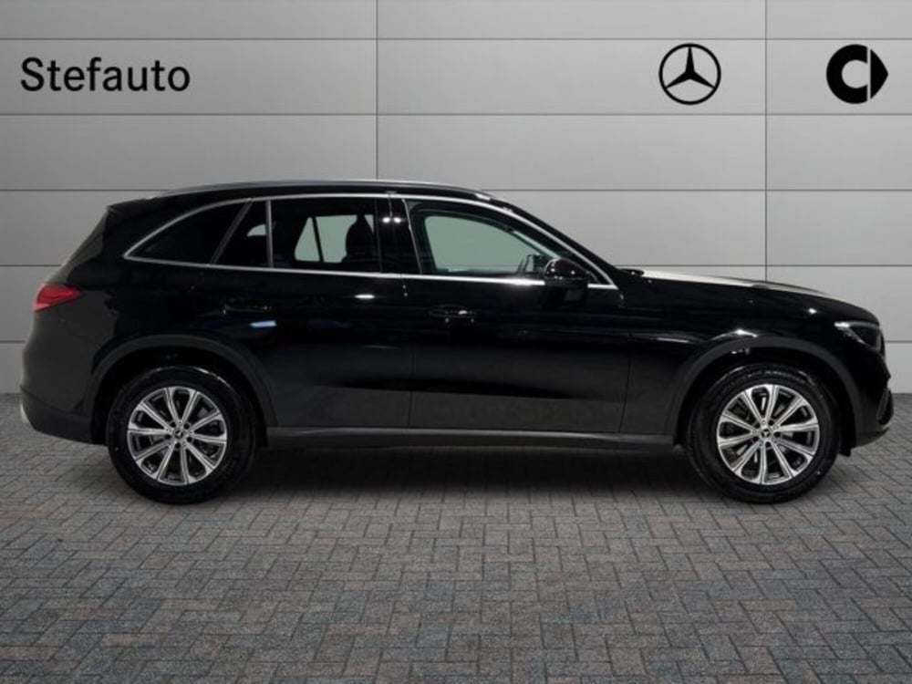 Mercedes-Benz GLC nuova a Bologna (2)