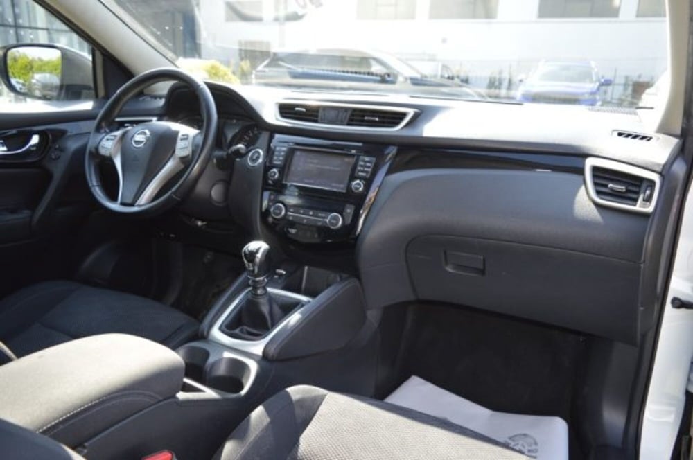 Nissan Qashqai usata a Latina (9)