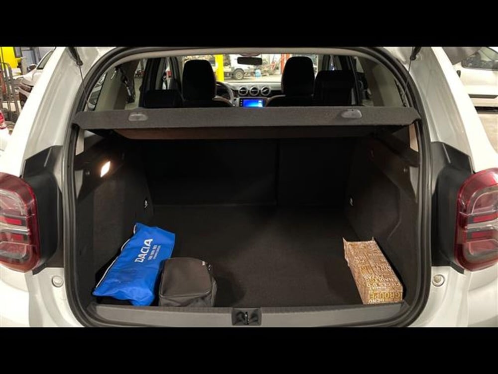 Dacia Duster usata a Varese (14)