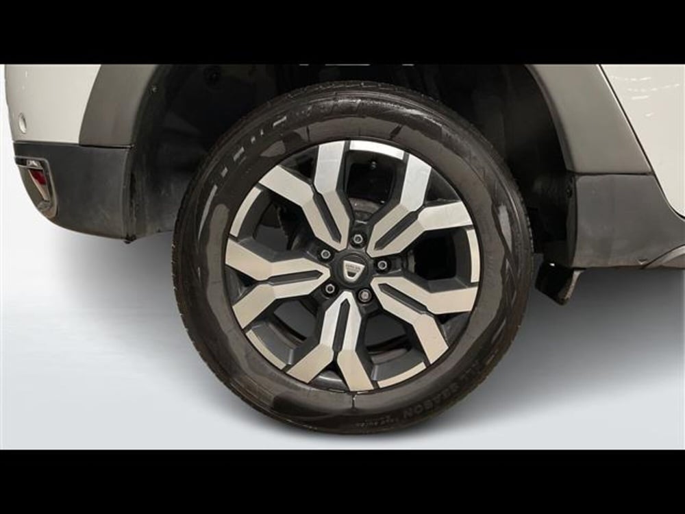 Dacia Duster usata a Varese (15)