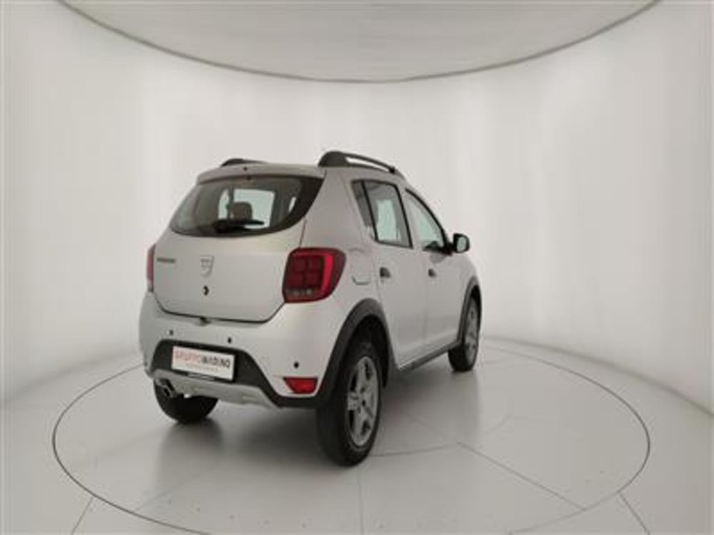 Dacia Sandero usata a Bari (7)