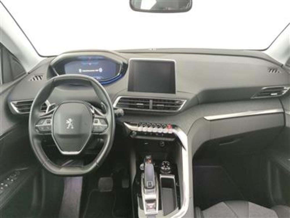 Peugeot 3008 usata a Bari (15)
