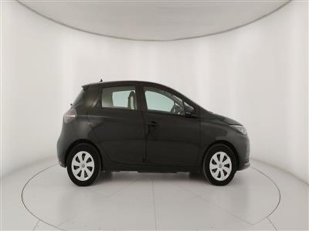Renault Zoe usata a Bari (9)