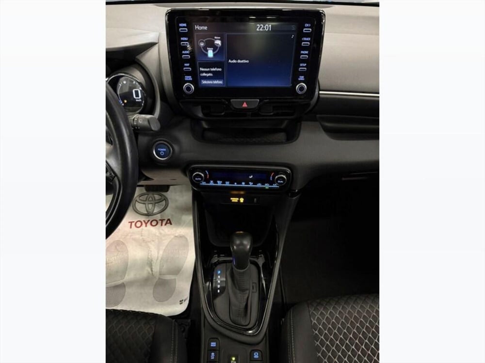 Toyota Yaris Cross usata a Monza e Brianza (13)
