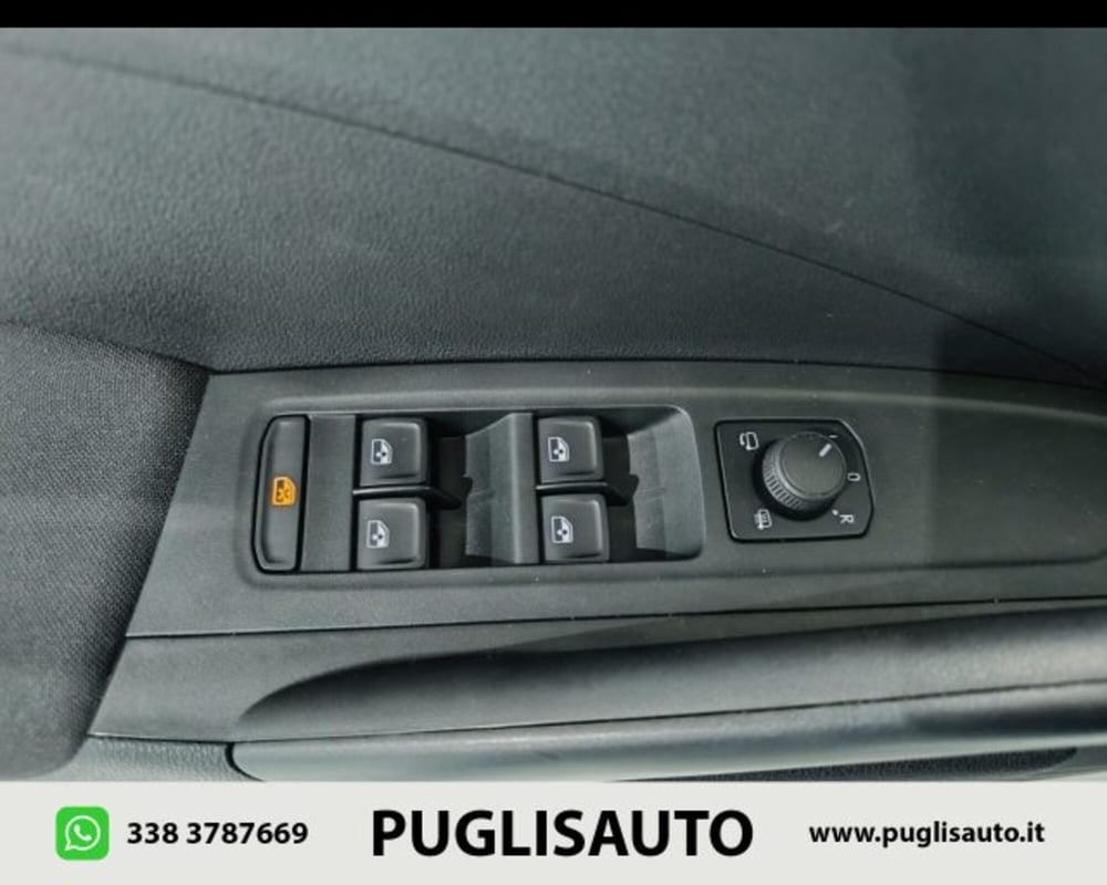 Skoda Fabia usata a Catania (19)
