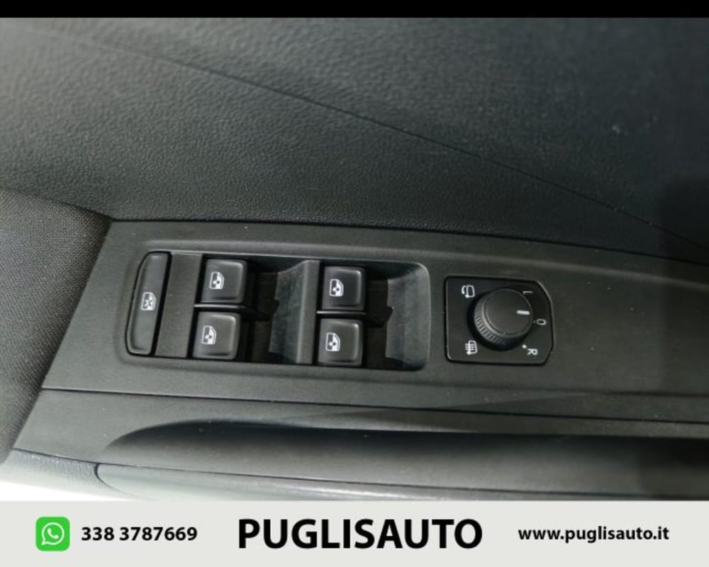 Skoda Fabia usata a Catania (18)