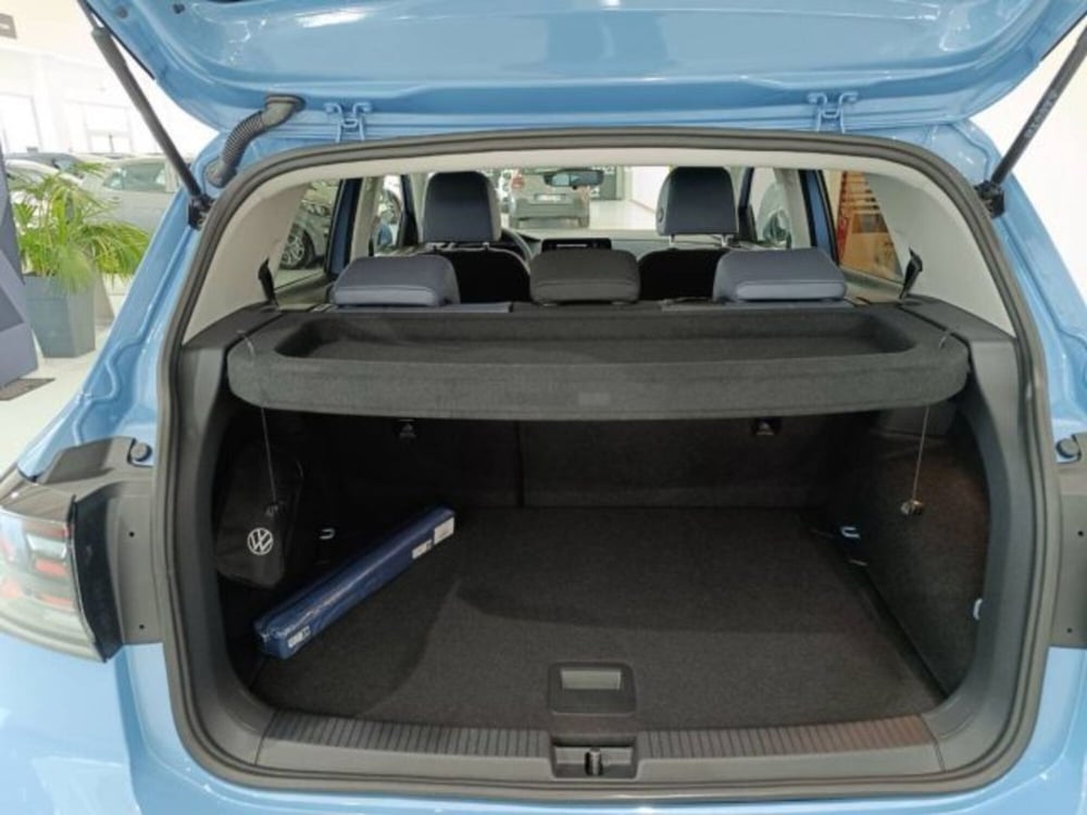 Volkswagen T-Cross nuova a Catania (12)
