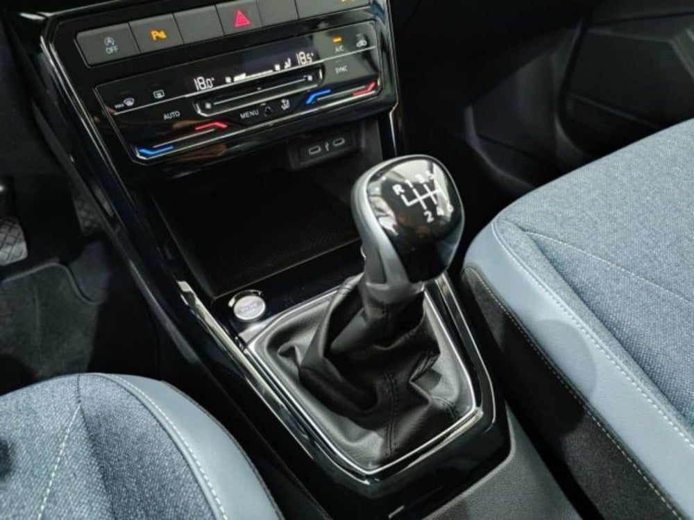 Volkswagen T-Cross nuova a Catania (8)
