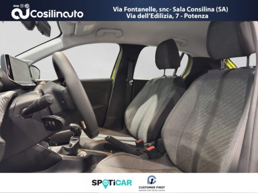 Peugeot 208 nuova a Salerno (9)