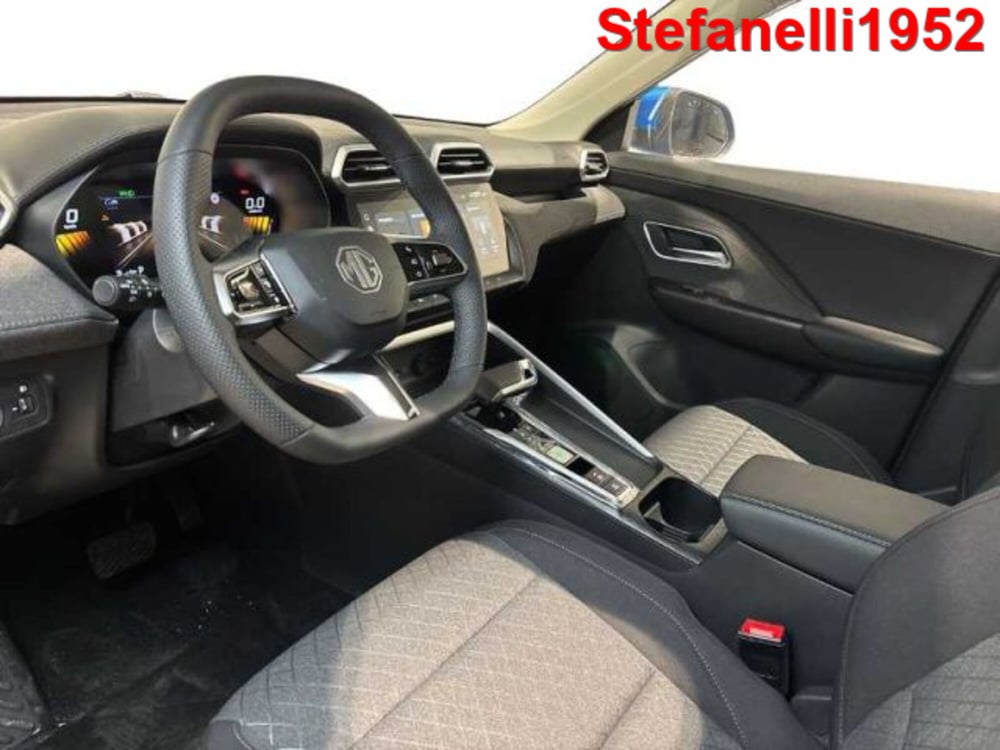 Mg ZS EV nuova a Bologna (11)