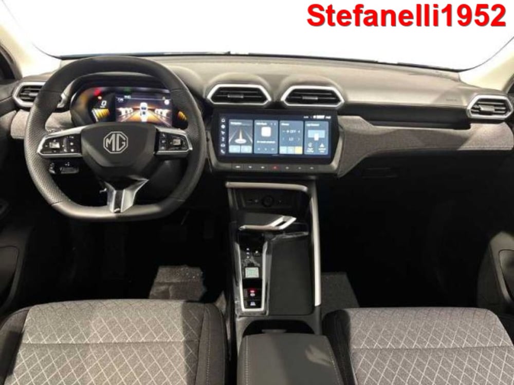 Mg ZS EV nuova a Bologna (13)