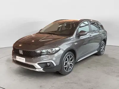 Fiat Tipo Station Wagon Tipo SW 1.5 t4 hybrid Cross 130cv dct nuova a Vasto