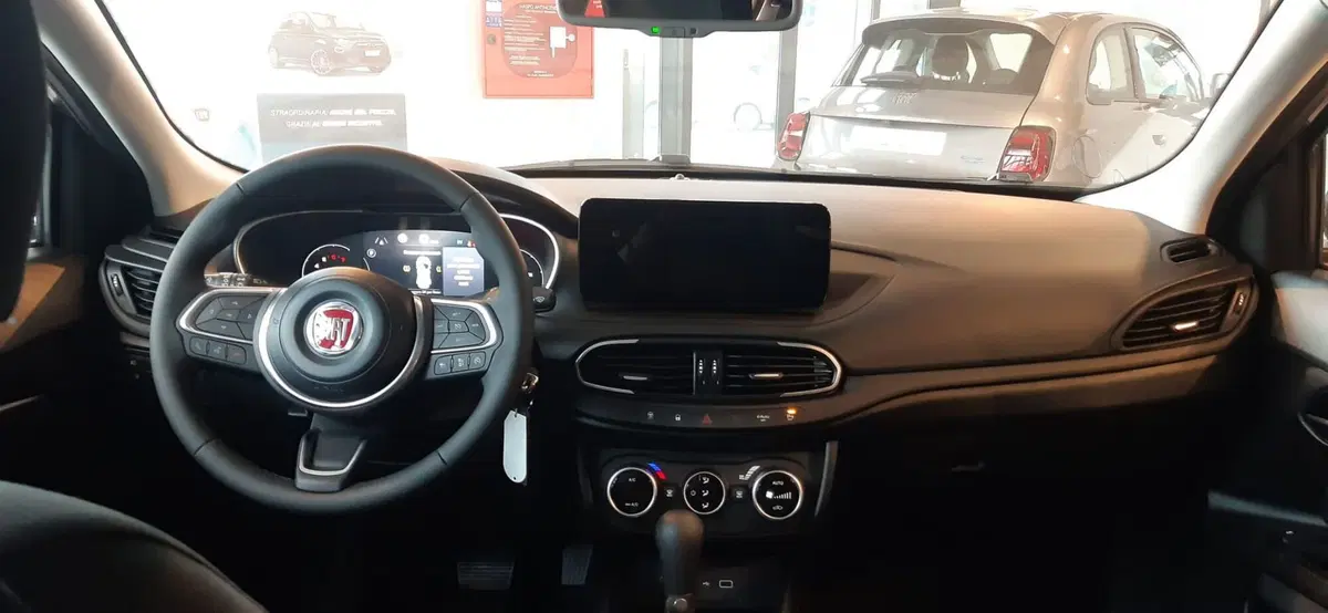 Fiat Tipo Station Wagon nuova a Chieti (14)