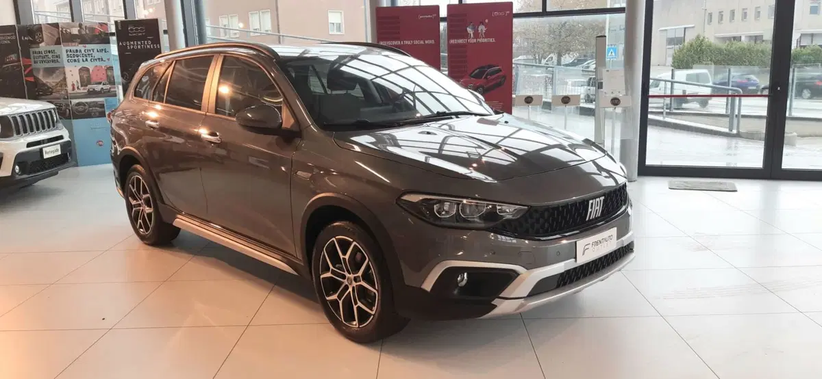 Fiat Tipo Station Wagon nuova a Chieti (3)