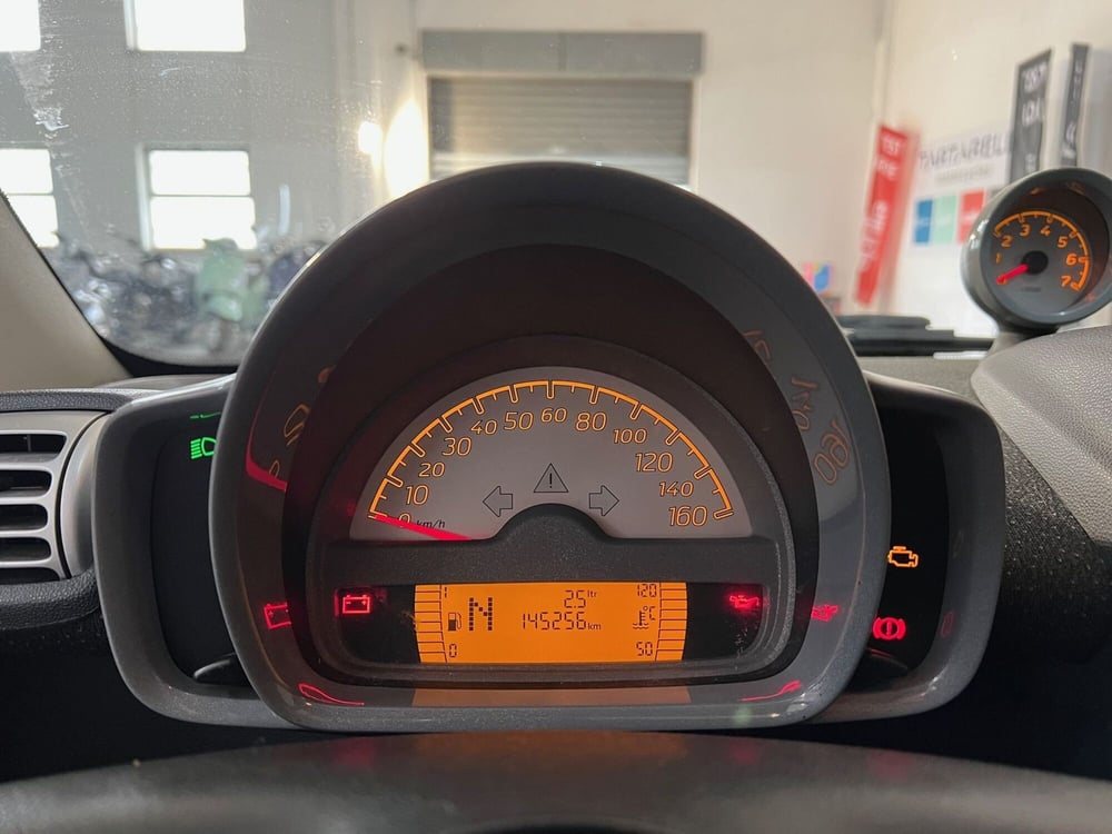 smart Fortwo Cabrio usata a Bari (16)