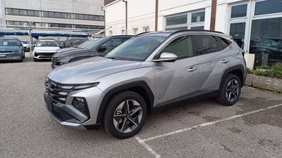 Hyundai Tucson 1.6 hev Business 4wd auto nuova a Veggiano