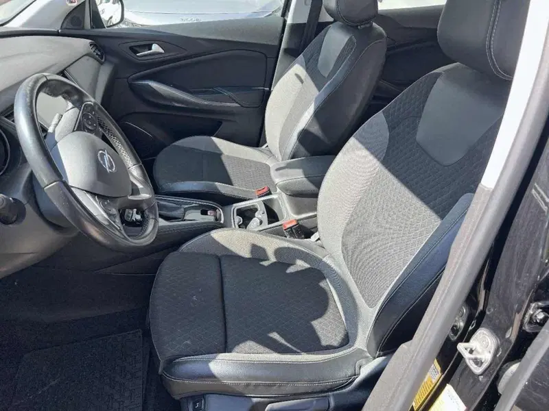 Opel Grandland X usata a Foggia (11)