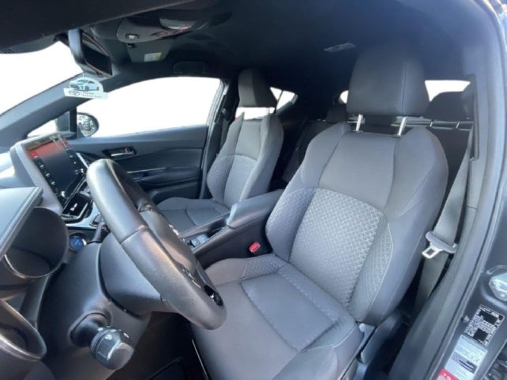Toyota Toyota C-HR usata a Vercelli (12)