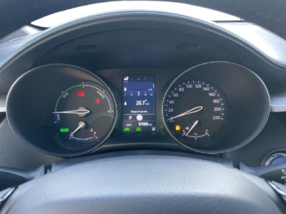 Toyota Toyota C-HR usata a Vercelli (13)
