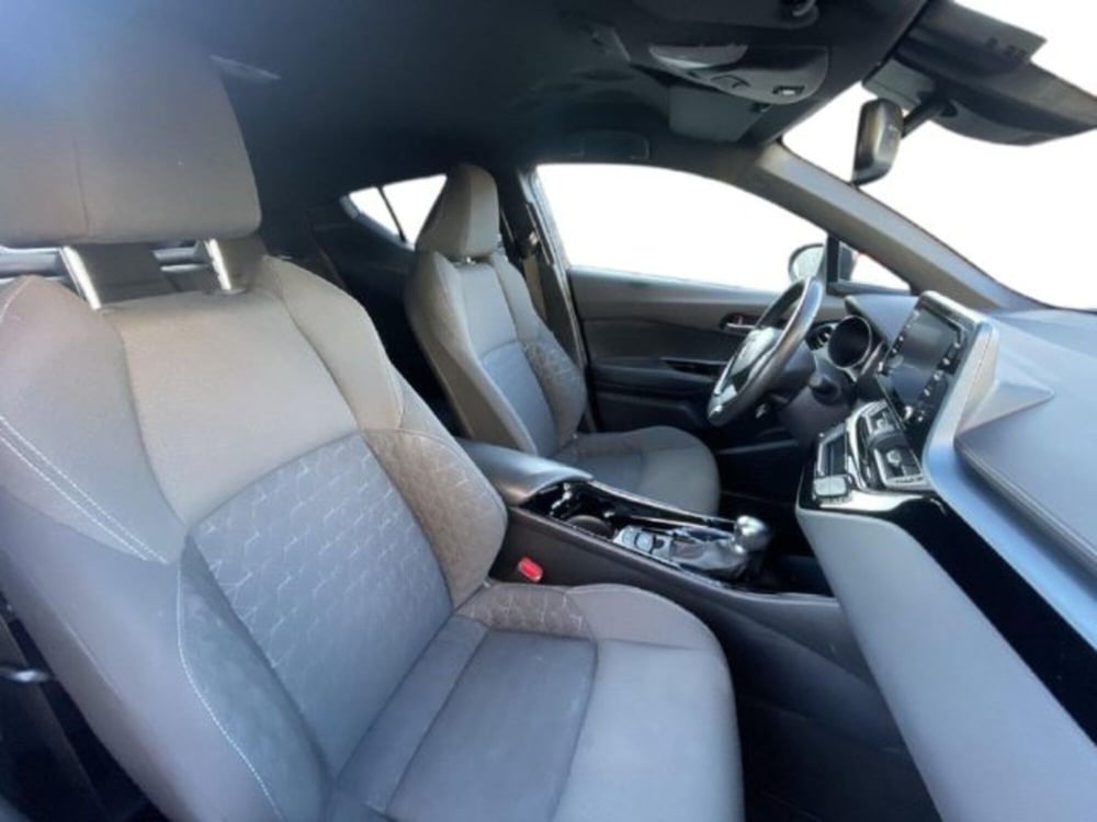 Toyota Toyota C-HR usata a Vercelli (7)