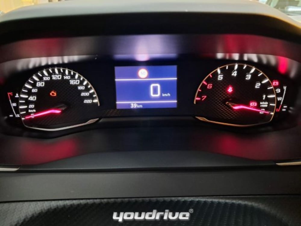 Peugeot 2008 usata a Napoli (12)