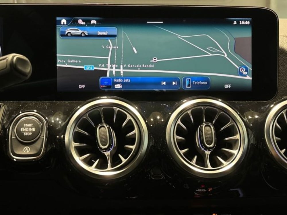 Mercedes-Benz GLA SUV nuova a Bologna (17)