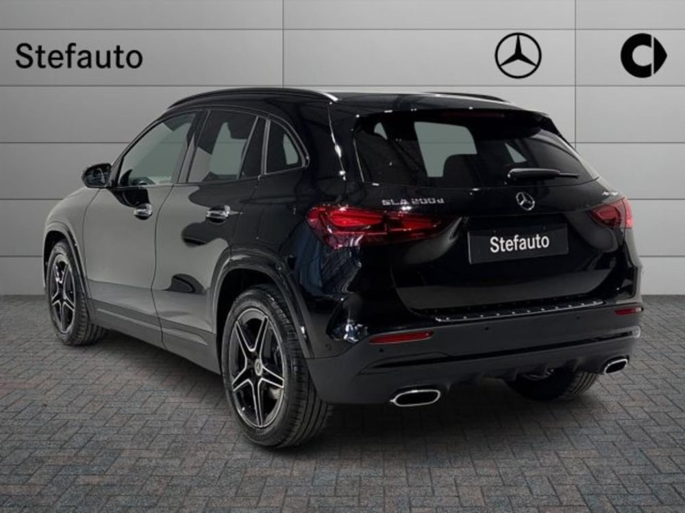 Mercedes-Benz GLA SUV nuova a Bologna (5)